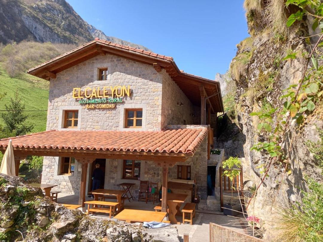 El Caleyon Acomodação com café da manhã Bulnes Exterior foto